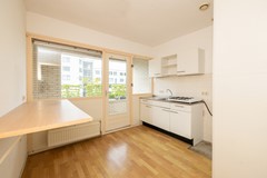 Aardbisschop Romerostraat 332  Utrecht 035.jpg